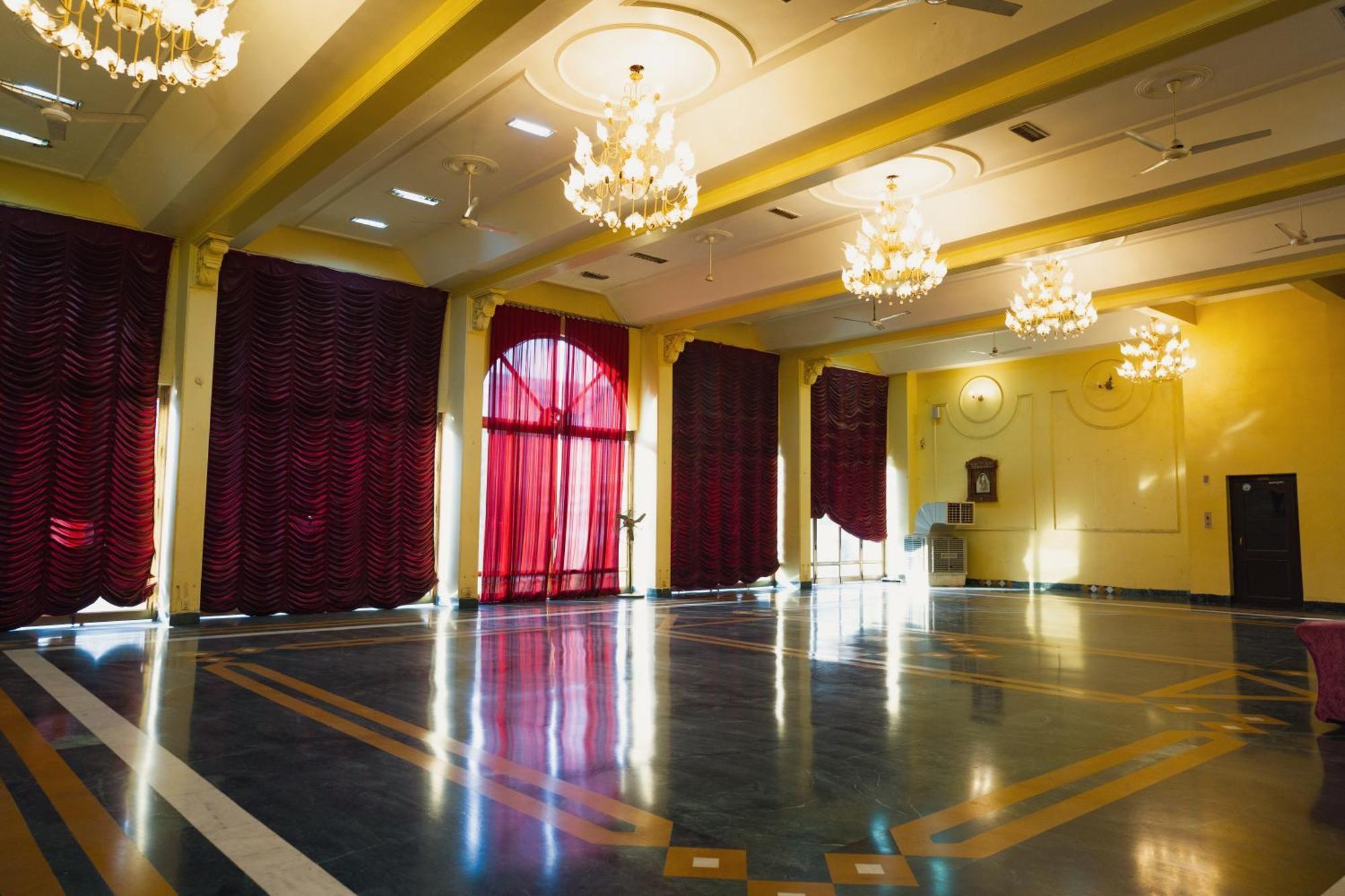Hotel Girdhar Mahal Ιντόρ Εξωτερικό φωτογραφία