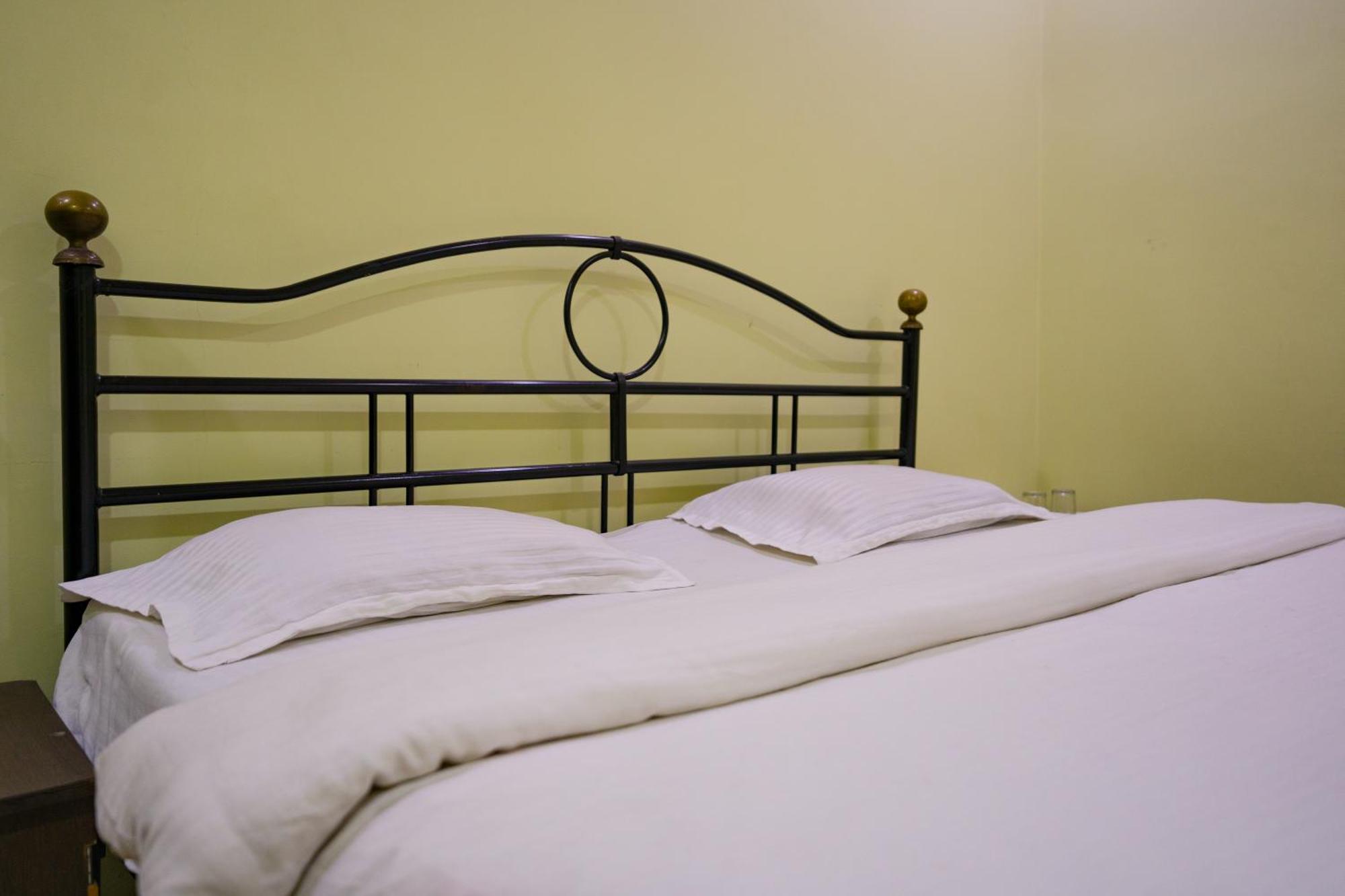 Hotel Girdhar Mahal Ιντόρ Εξωτερικό φωτογραφία
